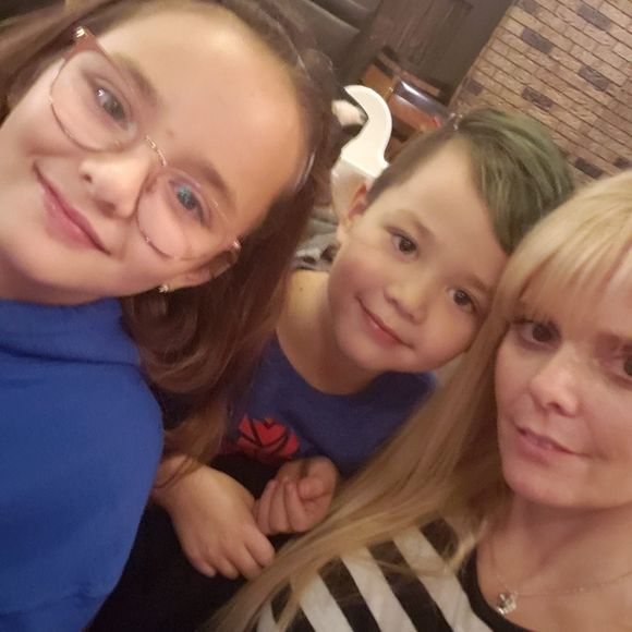 Meet your Posher, Shawna - Picture 1 of 1